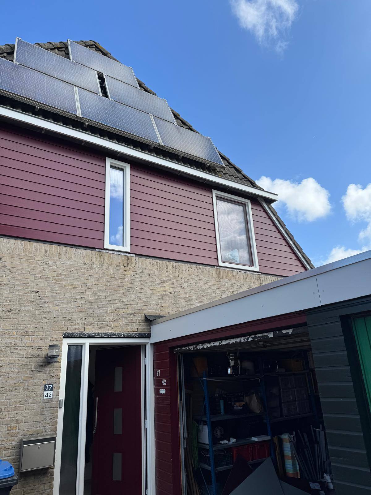 RAL9001 & RAL3005 in Lelystad