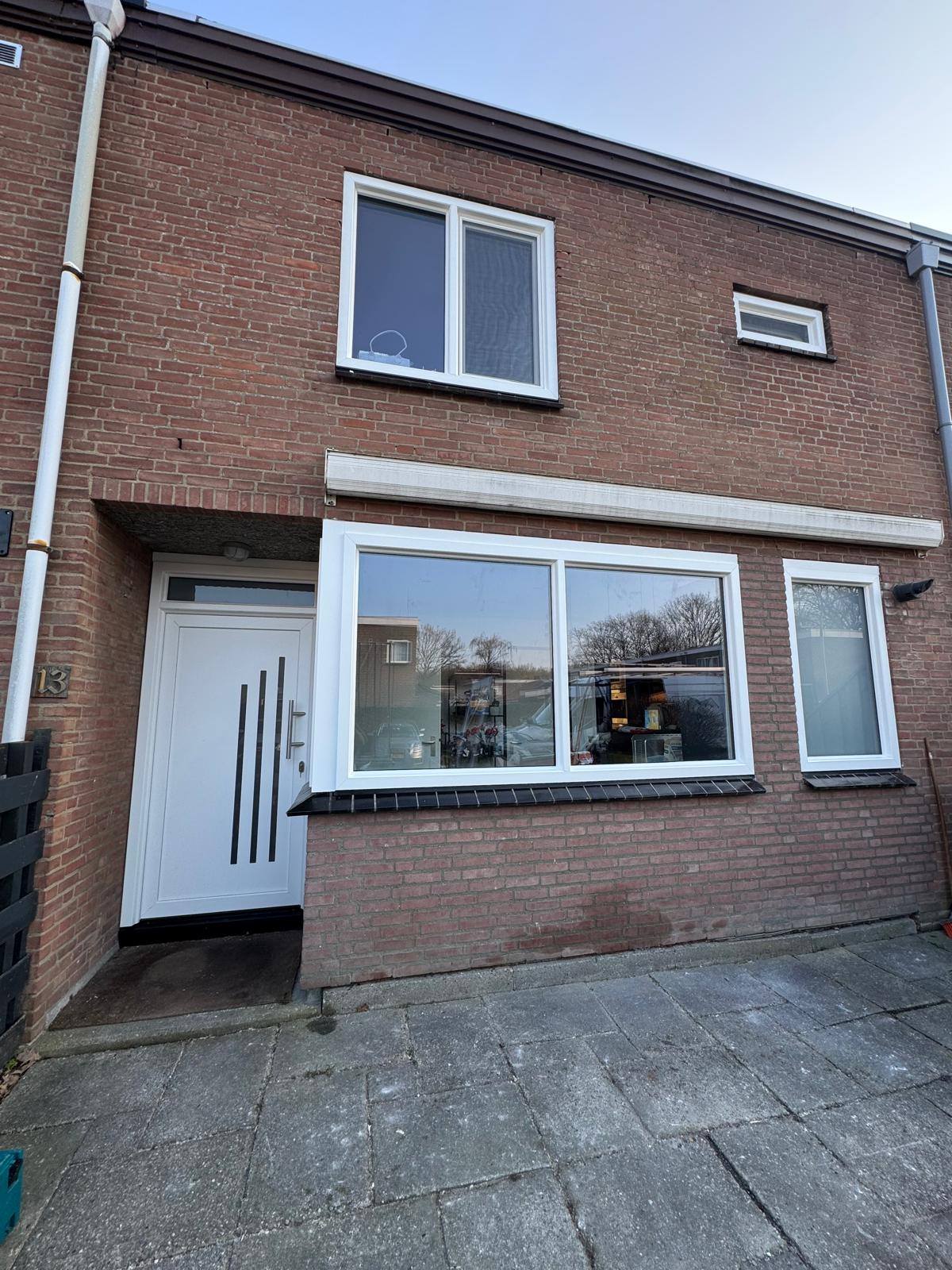 totaal renovatie Emmen! - afbeelding 1
